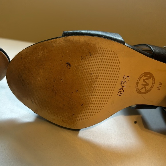 Michael Kors Adrianna Sandal - Picture 4 of 7